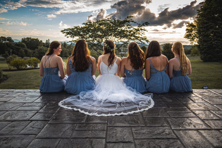 wedding photographer virginia mountains bridesmaids